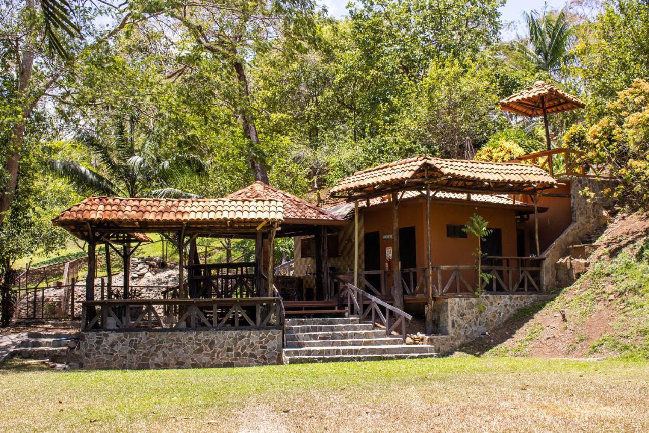 Hotel Poza Blanca Lodge San Mateo Eksteriør bilde