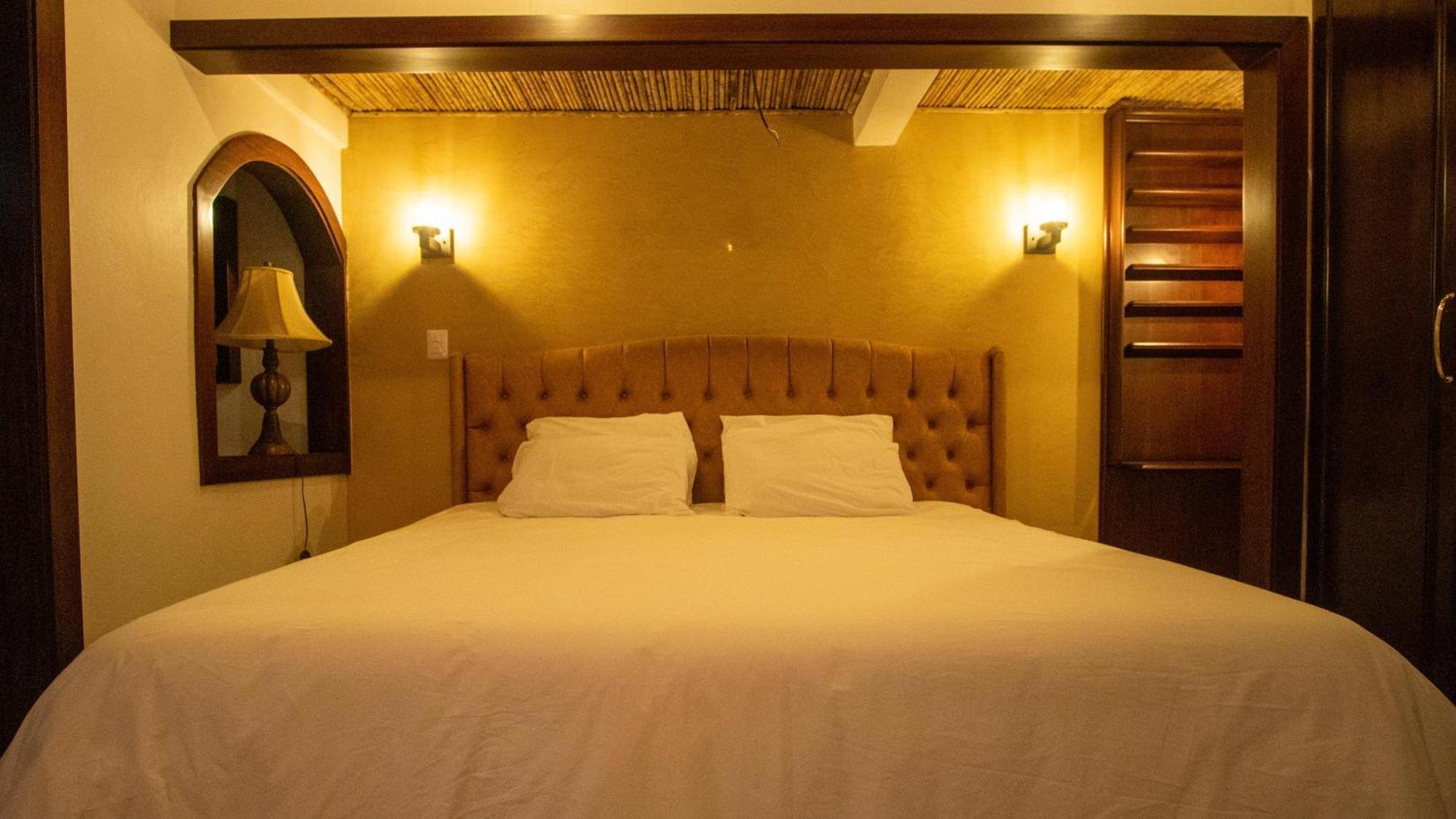 Hotel Poza Blanca Lodge San Mateo Eksteriør bilde