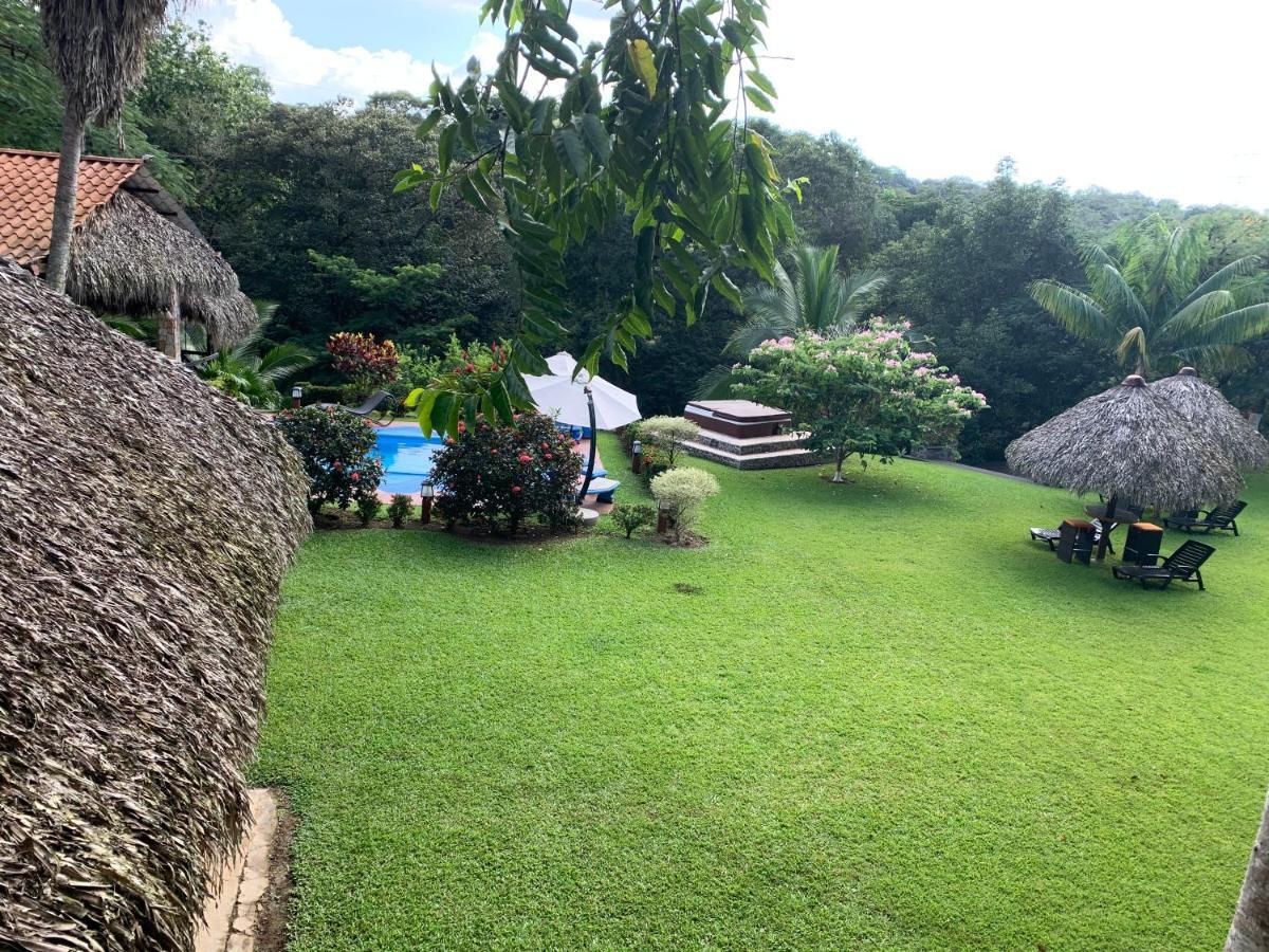 Hotel Poza Blanca Lodge San Mateo Eksteriør bilde