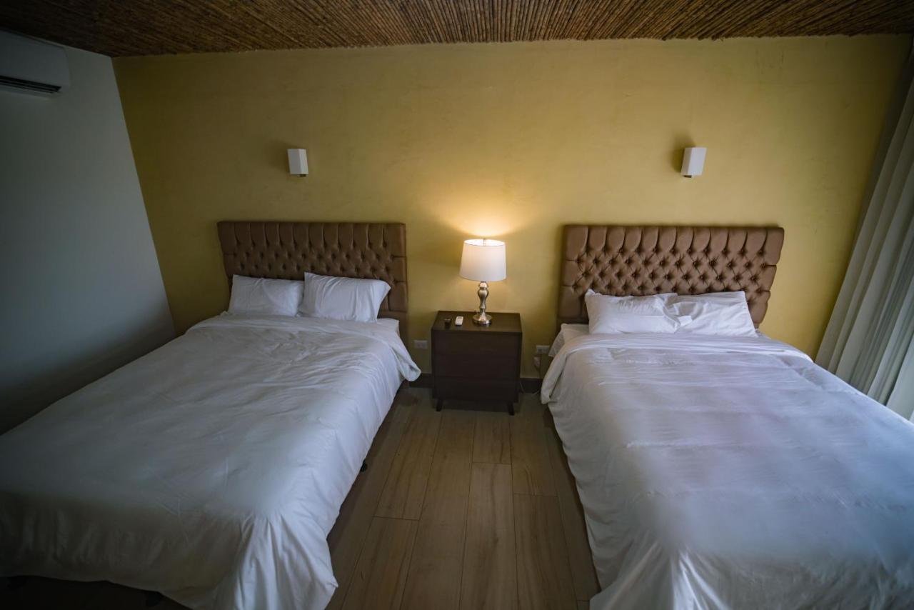 Hotel Poza Blanca Lodge San Mateo Eksteriør bilde